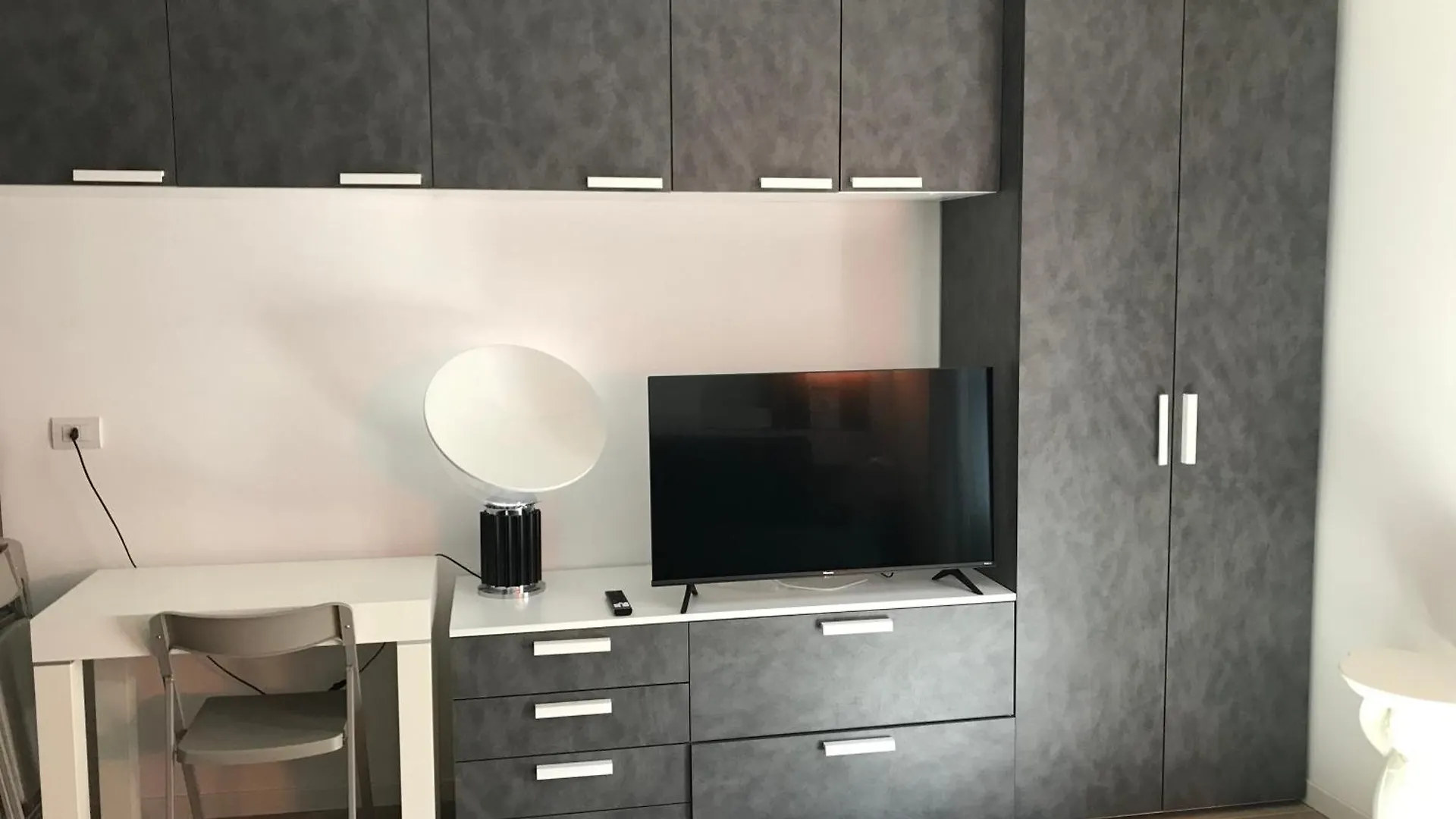 Apartment Porta Venezia Small House Milan Italy
